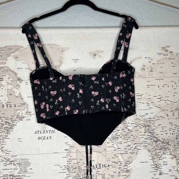 House of CB ‘Gene’ Black Floral Rose Corset Bustier - Picture 9 of 13